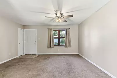 1303 W Prairie Street, Marion, IL 62959 - Photo 4