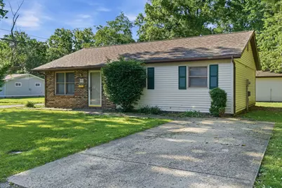 1303 W Prairie Street, Marion, IL 62959 - Photo 2