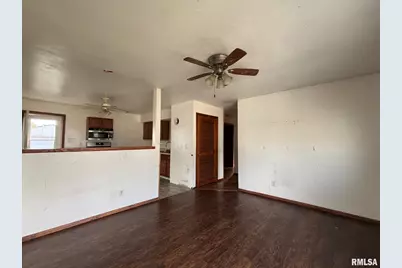 16806 10th Avenue N, East Moline, IL 61244 - Photo 4