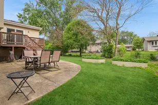 1062 E Williams Dr, Palatine, IL 60074 - Photo 16