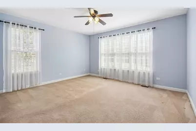 2261 Creekwood Drive, Mundelein, IL 60060 - Photo 10