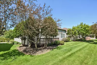 2261 Creekwood Drive, Mundelein, IL 60060 - Photo 26