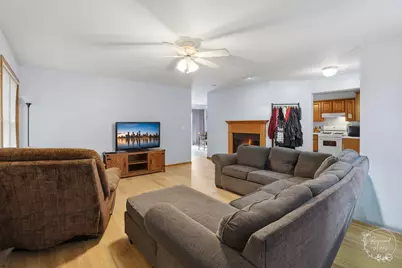 196 E First Street, Manteno, IL 60950 - Photo 12