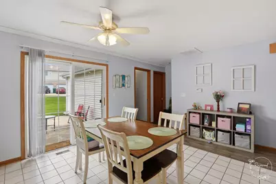 196 E First Street, Manteno, IL 60950 - Photo 6