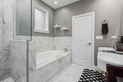 3559 W Montrose Avenue #3E, Chicago, IL 60618 - Photo 10