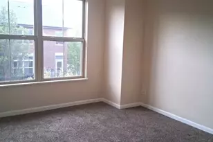 756 N Aspen Dr, Vernon Hills, IL 60061 - Photo 24