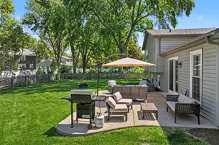 405 Carriage Hill Rd, Naperville, IL 60565 - Photo 30