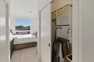 948 W Sunnyside Ave, Chicago, IL 60640 - Photo 8