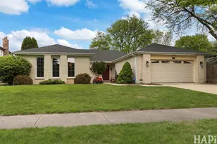 3930 Gloria Ct, Glenview, IL 60025 - Photo 2