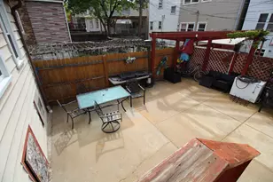 1643 W 32nd Pl, Chicago, IL 60608 - Photo 16