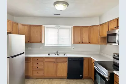 1007 Taft Avenue #2B, Wheaton, IL 60187 - Photo 2