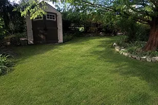 2616 Fontana Dr, Glenview, IL 60025 - Photo 14