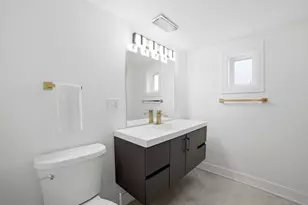 922 Glenlake Ave, Park Ridge, IL 60068 - Photo 18