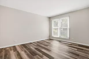 837 Garfield Ave, Libertyville, IL 60048 - Photo 16