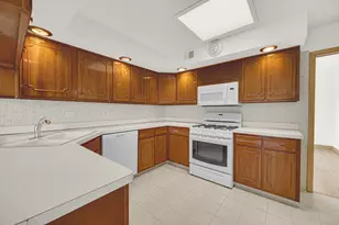 10916 Kingston St, Westchester, IL 60154 - Photo 10