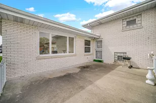10916 Kingston St, Westchester, IL 60154 - Photo 26
