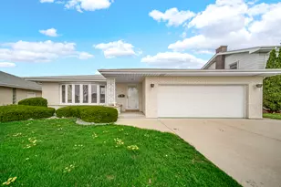10916 Kingston St, Westchester, IL 60154 - Photo 2