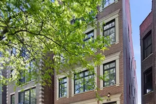 831 W Buckingham Pl, Chicago, IL 60657 - Photo 2