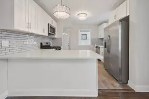 8435 S Cregier Ave, Chicago, IL 60617 - Photo 8