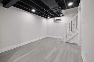 8435 S Cregier Ave, Chicago, IL 60617 - Photo 16