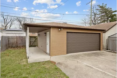 8435 S Cregier Avenue, Chicago, IL 60617 - Photo 24