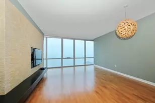 1211 S Prairie Ave, Chicago, IL 60605 - Photo 2