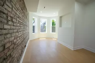 3608 W Wolfram St, Chicago, IL 60618 - Photo 24