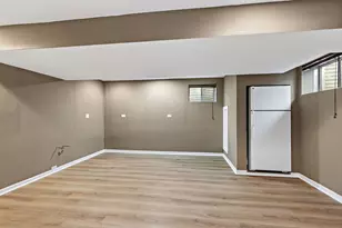 40W017 Carl Sandburg Rd, Saint Charles, IL 60175 - Photo 30