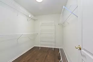 40W017 Carl Sandburg Rd, Saint Charles, IL 60175 - Photo 22