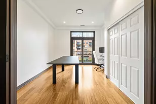 560 W Fulton St, Chicago, IL 60661 - Photo 8
