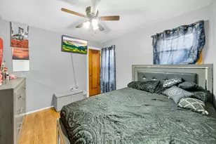 4918 W Winnemac Ave, Chicago, IL 60630 - Photo 12
