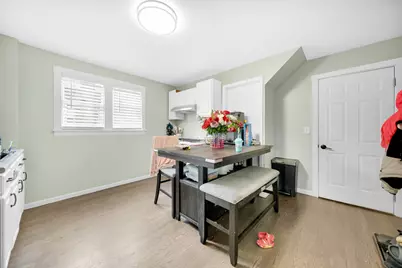 4918 W Winnemac Avenue, Chicago, IL 60630 - Photo 14