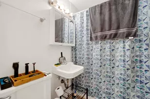 235 W Eugenie St, Chicago, IL 60614 - Photo 6