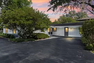 1049 Martingale Dr, Bartlett, IL 60103 - Photo 1