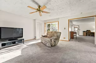 1049 Martingale Dr, Bartlett, IL 60103 - Photo 20