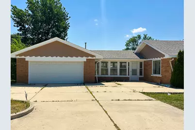 9405 S 76th Court, Hickory Hills, IL 60457 - Photo 2