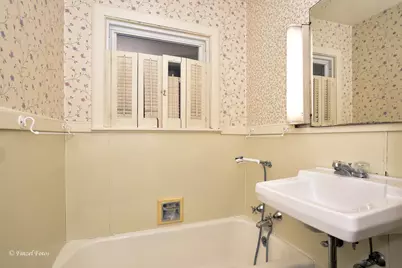 645 Pleasant Street, Woodstock, IL 60098 - Photo 6