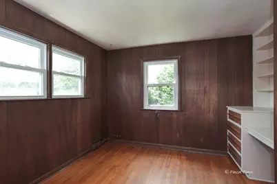 645 Pleasant Street, Woodstock, IL 60098 - Photo 10