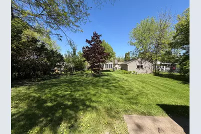 645 Pleasant Street, Woodstock, IL 60098 - Photo 14