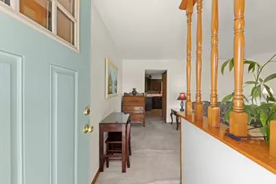 6023 S Richmond Avenue, Willowbrook, IL 60527 - Photo 2