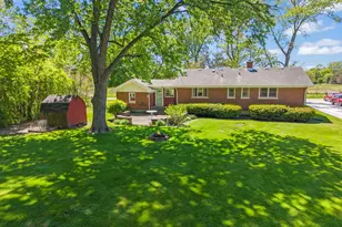 6023 S Richmond Ave, Willowbrook, IL 60527 - Photo 16
