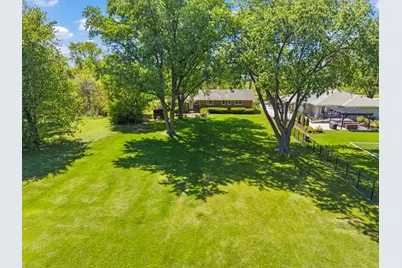 6023 S Richmond Avenue, Willowbrook, IL 60527 - Photo 18