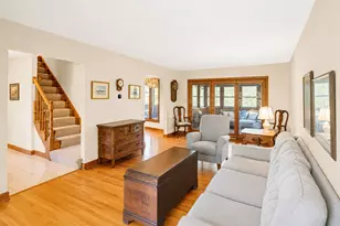 41W067 Colson Dr, Saint Charles, IL 60175 - Photo 4