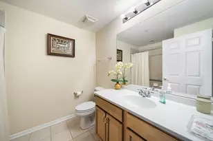 8300 Concord Dr, Morton Grove, IL 60053 - Photo 20