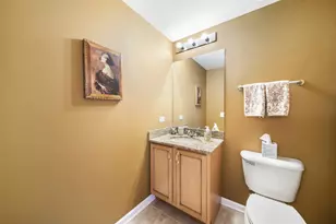8300 Concord Dr, Morton Grove, IL 60053 - Photo 26