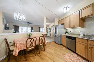 8300 Concord Dr, Morton Grove, IL 60053 - Photo 12