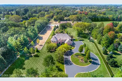 11 Moate Lane, Barrington Hills, IL 60010 - Photo 2