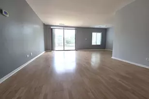 190 S Wood Dale Rd, Wood Dale, IL 60191 - Photo 6