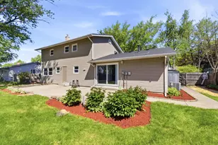 1117 E Kitson Dr, Palatine, IL 60074 - Photo 32