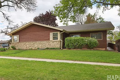 106 Sherwood Drive, Cary, IL 60013 - Photo 32